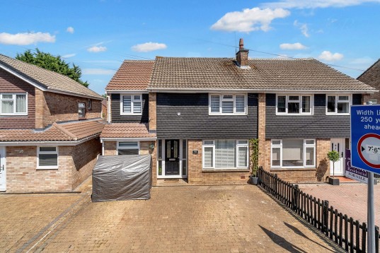 Caernarvon Road, Cheltenham, GL51