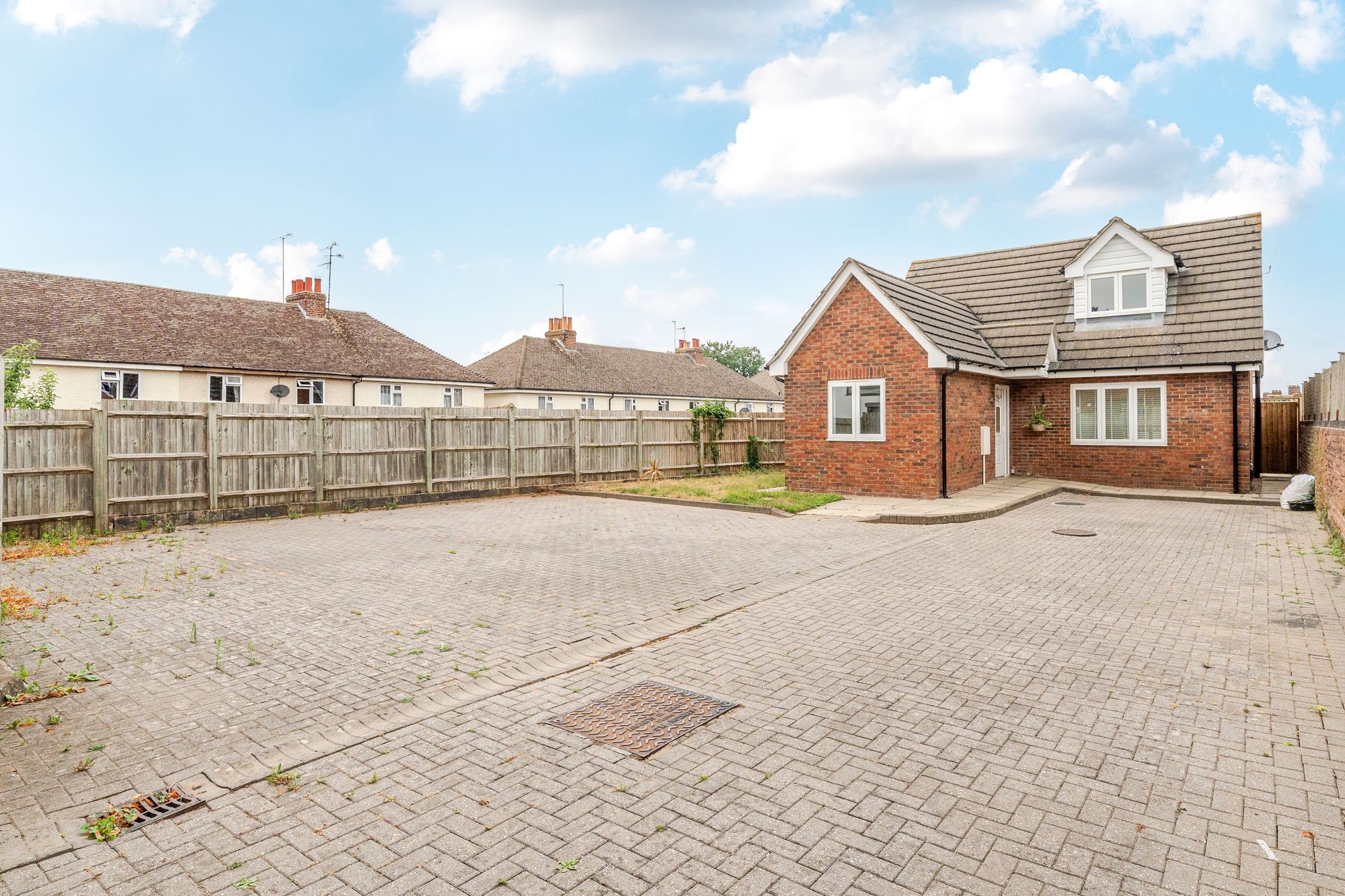 Hewlett Road, Cheltenham, GL52