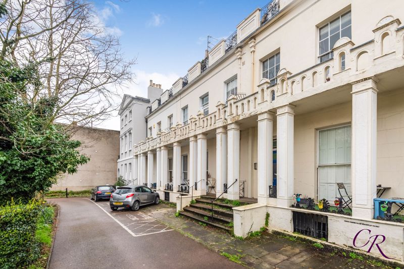 Winchcombe Street, Town Centre