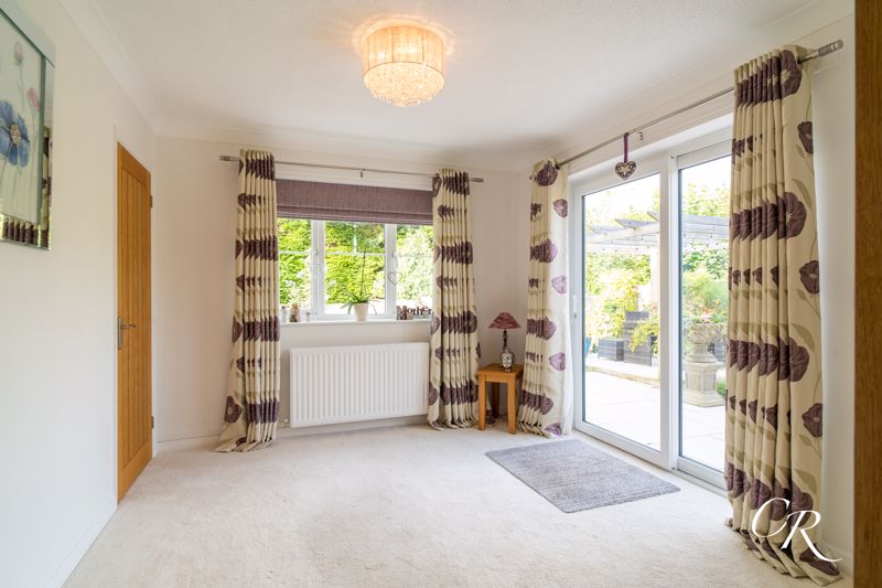 Cranford Close, Woodmancote, Cheltenham, GL52 9QA