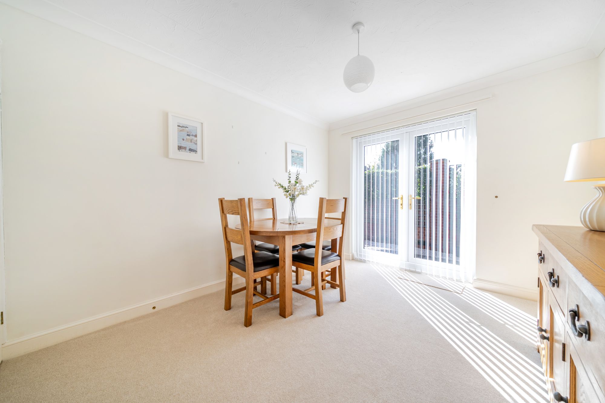 Glebe Farm Court, Up Hatherley