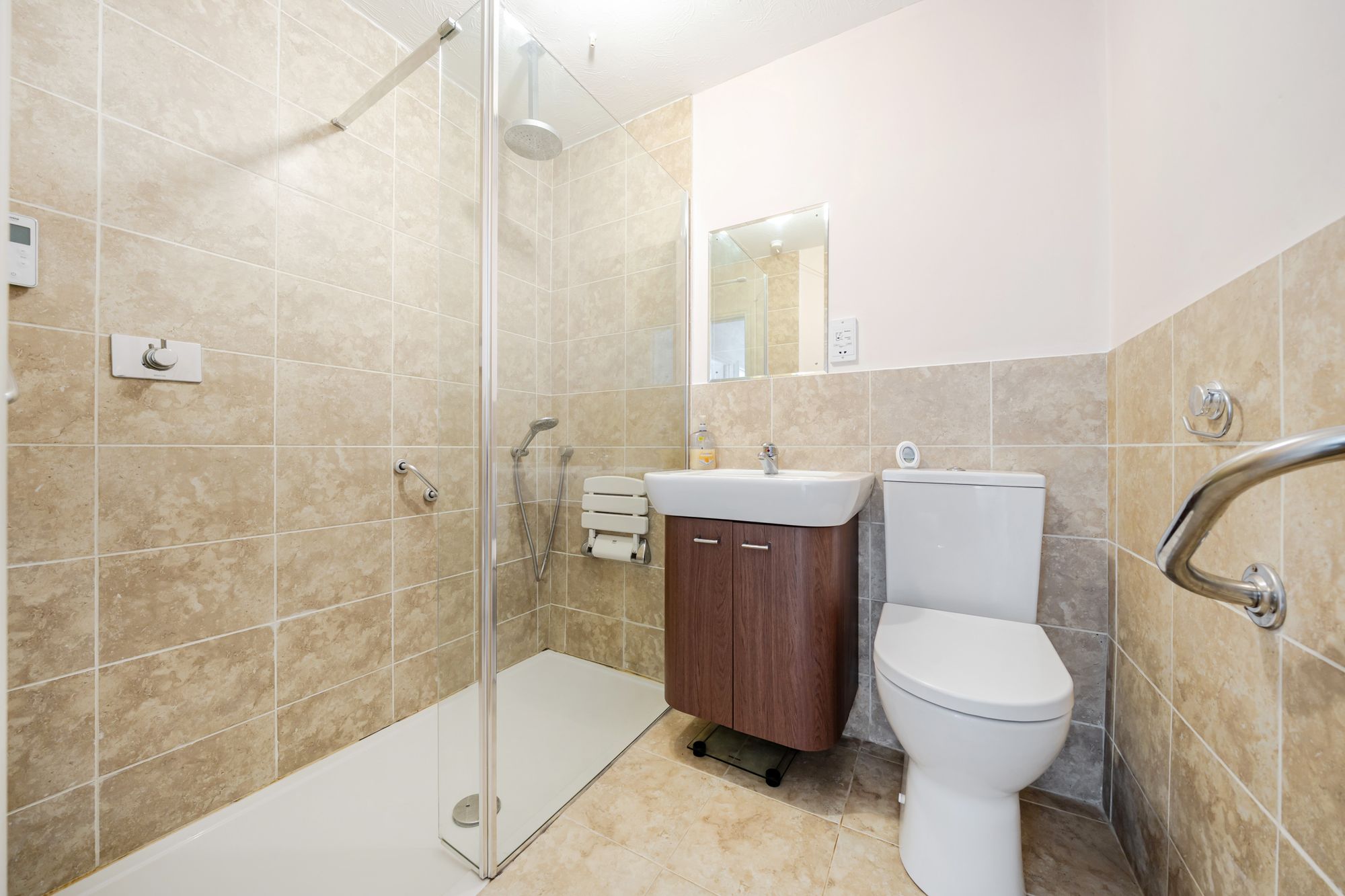 Glebe Farm Court, Up Hatherley