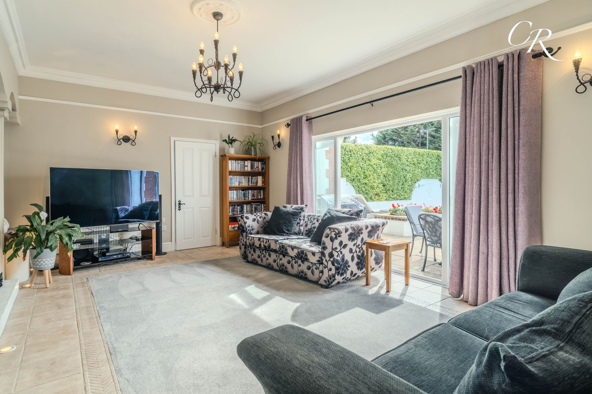 Tewkesbury Road, Uckington