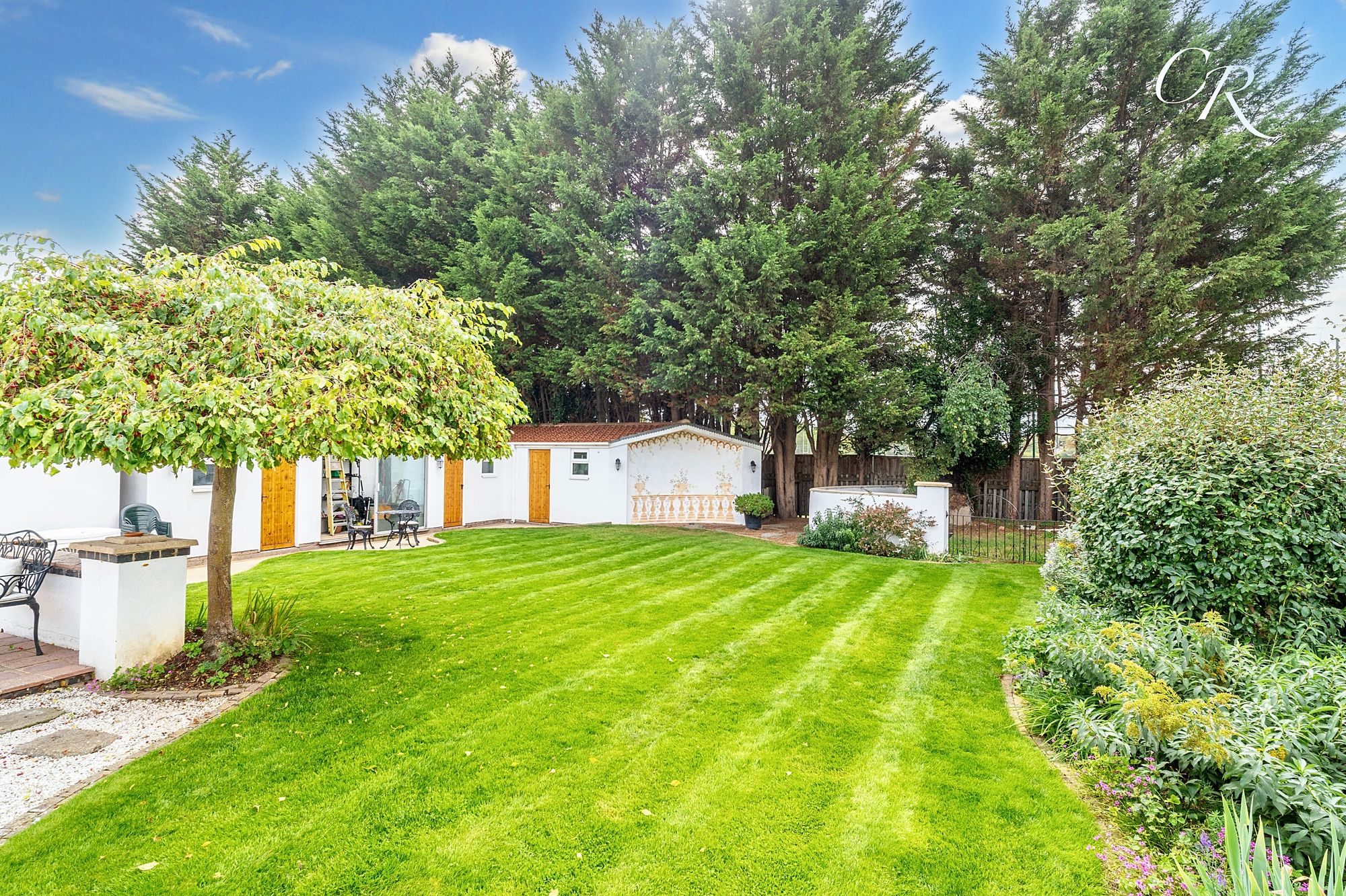 Tewkesbury Road, Uckington