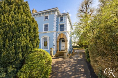 Easy Approach Drive, Cheltenham