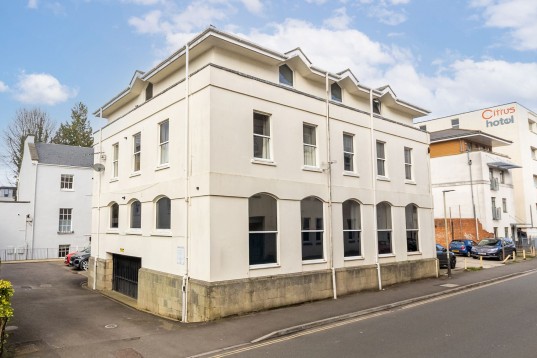 Wellington Street, Cheltenham Town Centre