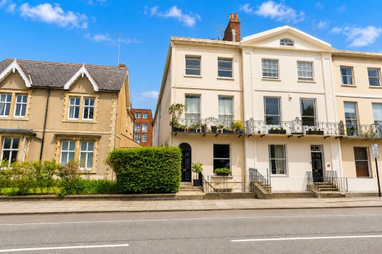 Montpellier Terrace, Cheltenham, GL50