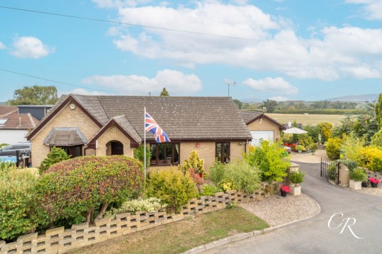 Elmstone Hardwicke, Cheltenham, GL51