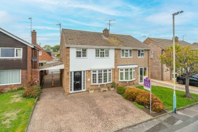 Wards Road, Cheltenham, GL51