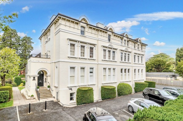 View Lindholme, The Park, GL50 2SG