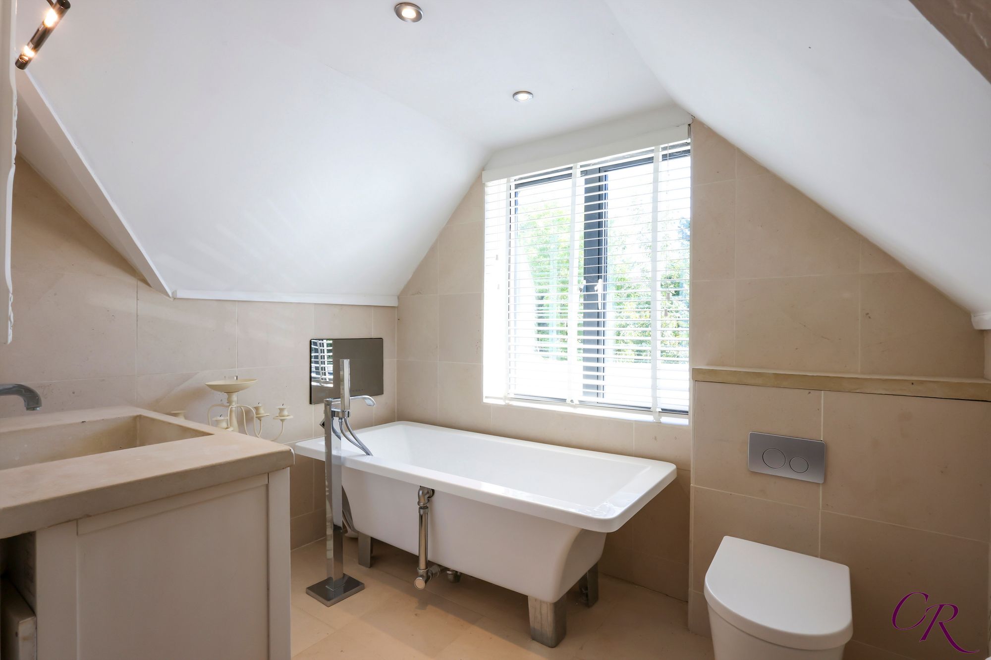 Main Road, Shurdington