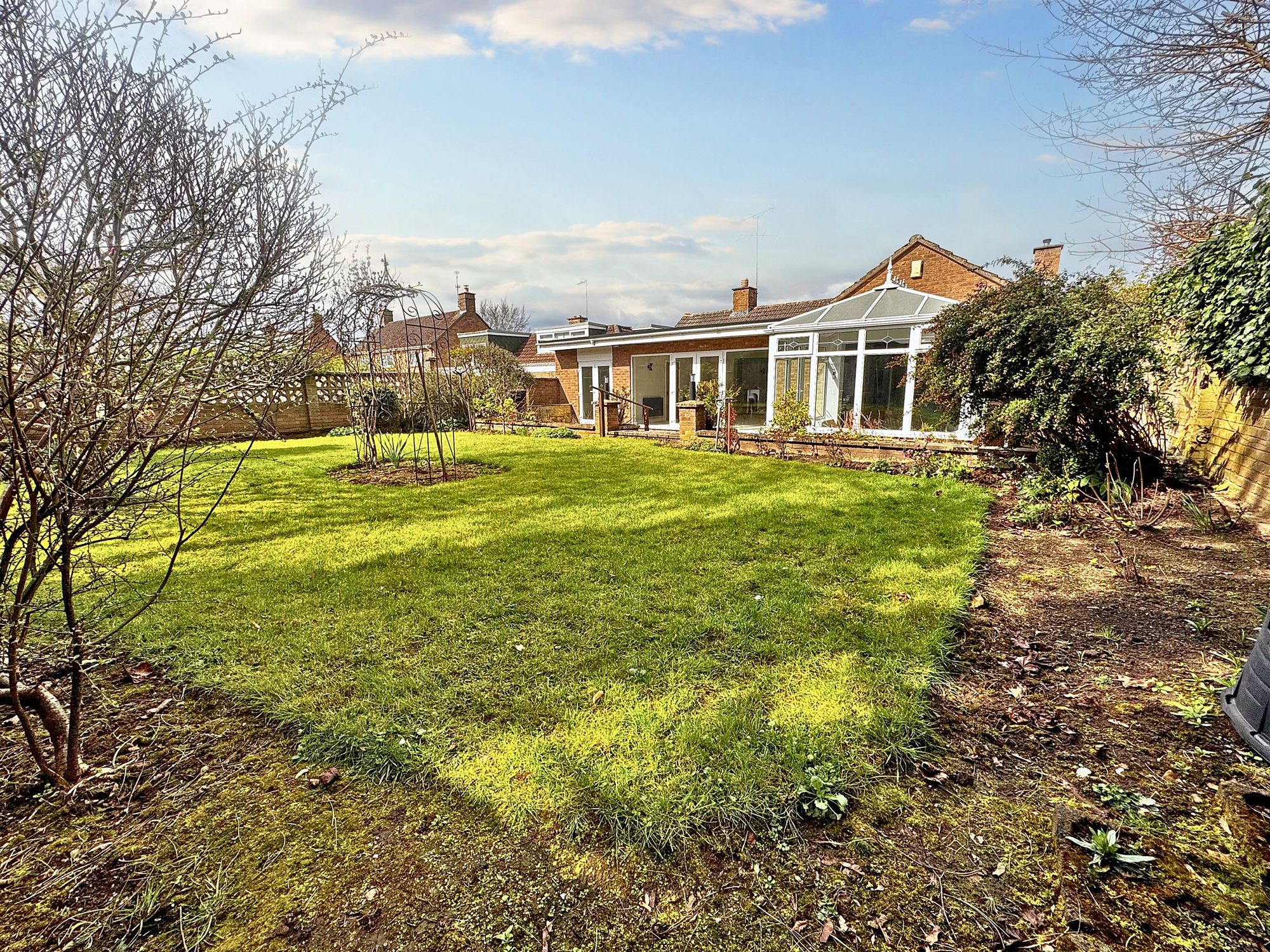 Southam Lane, Southam