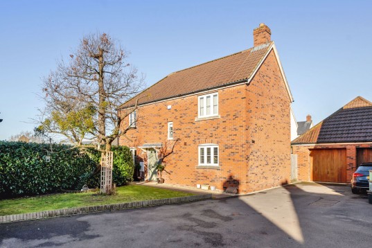 Manor Farm Drive, Up Hatherley, GL51