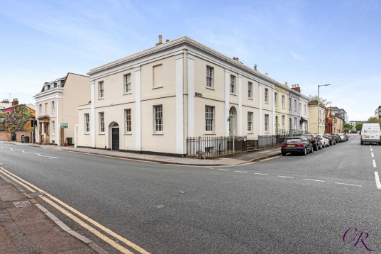 St. Georges Terrace, Cheltenham Town Centre