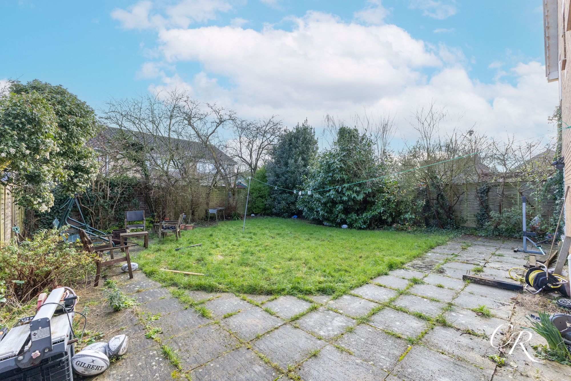 Barrington Avenue, The Reddings