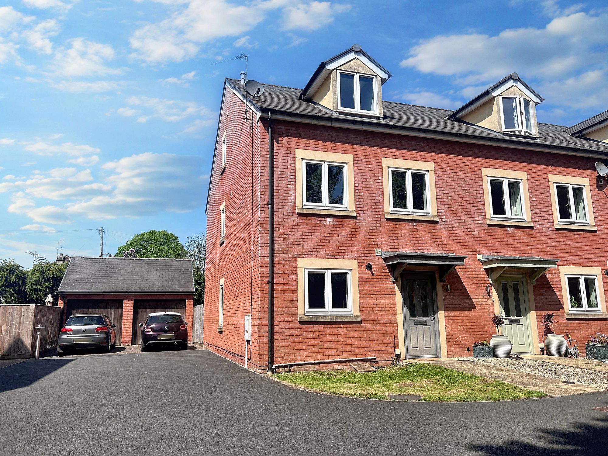 Cirencester Road, Charlton Kings, GL53