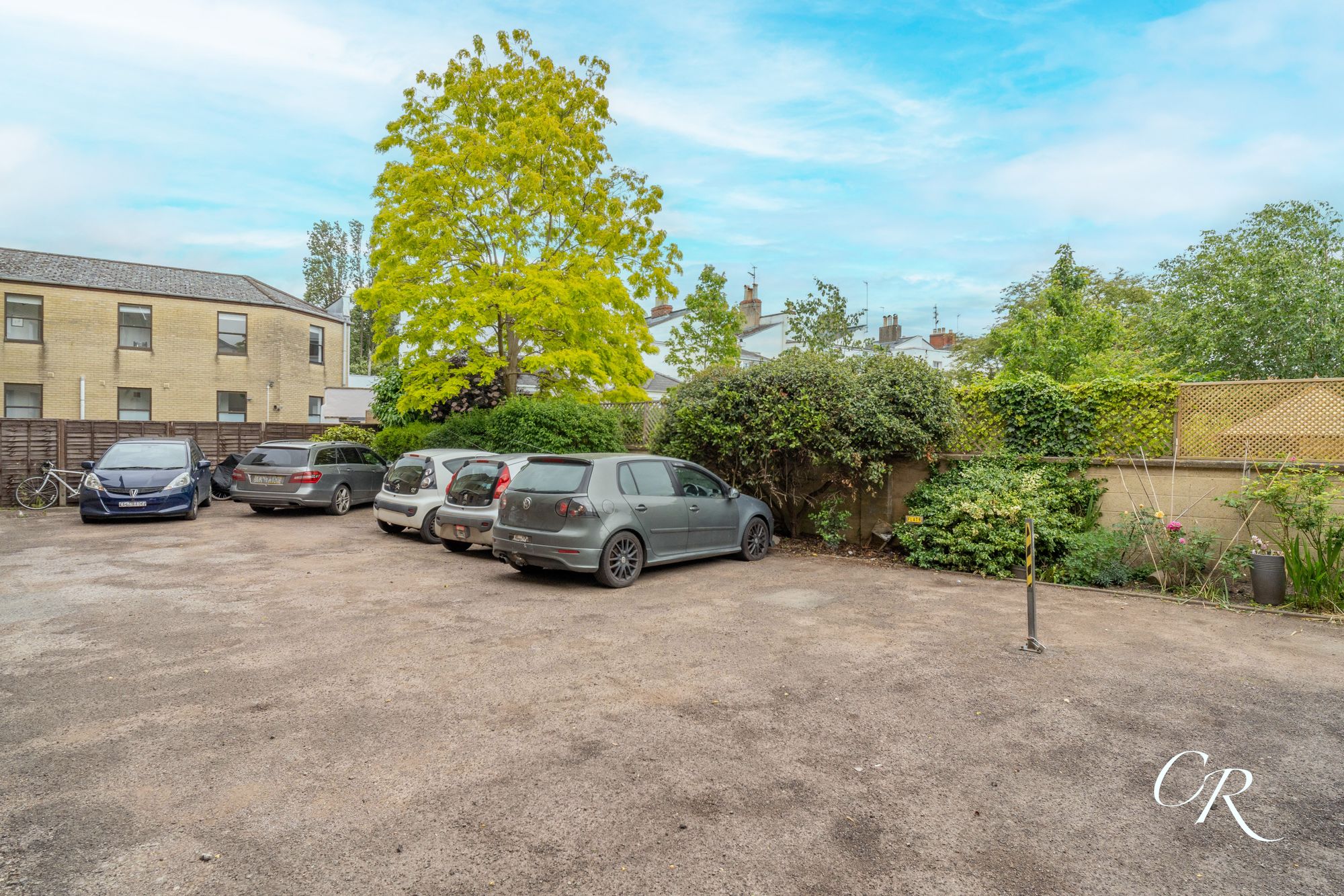 Bath Road, Playhouse Court Bath Road, GL53