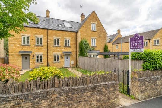 Station Road, Andoversford, GL54