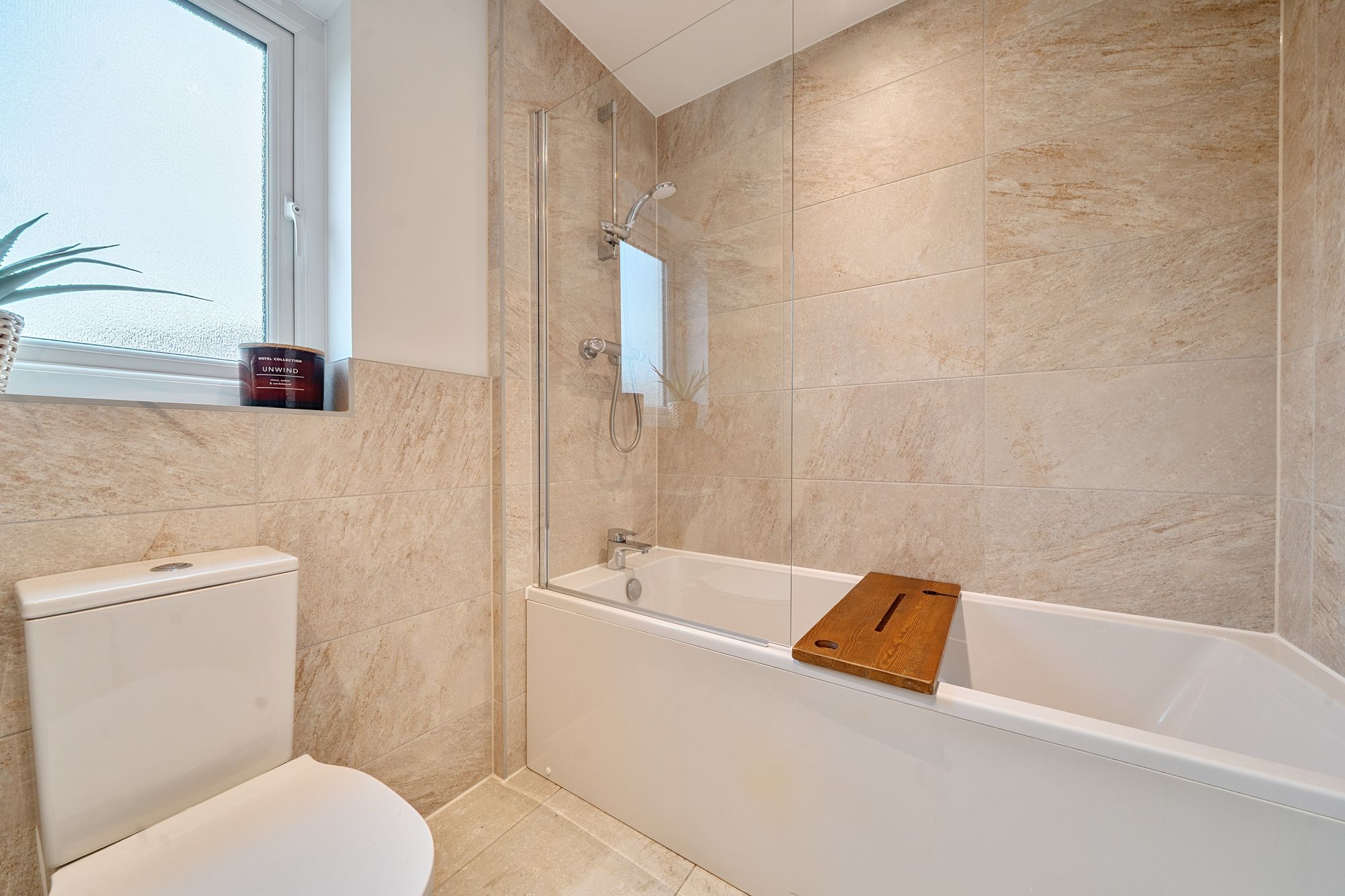 Honeysuckle Avenue, Leckhampton