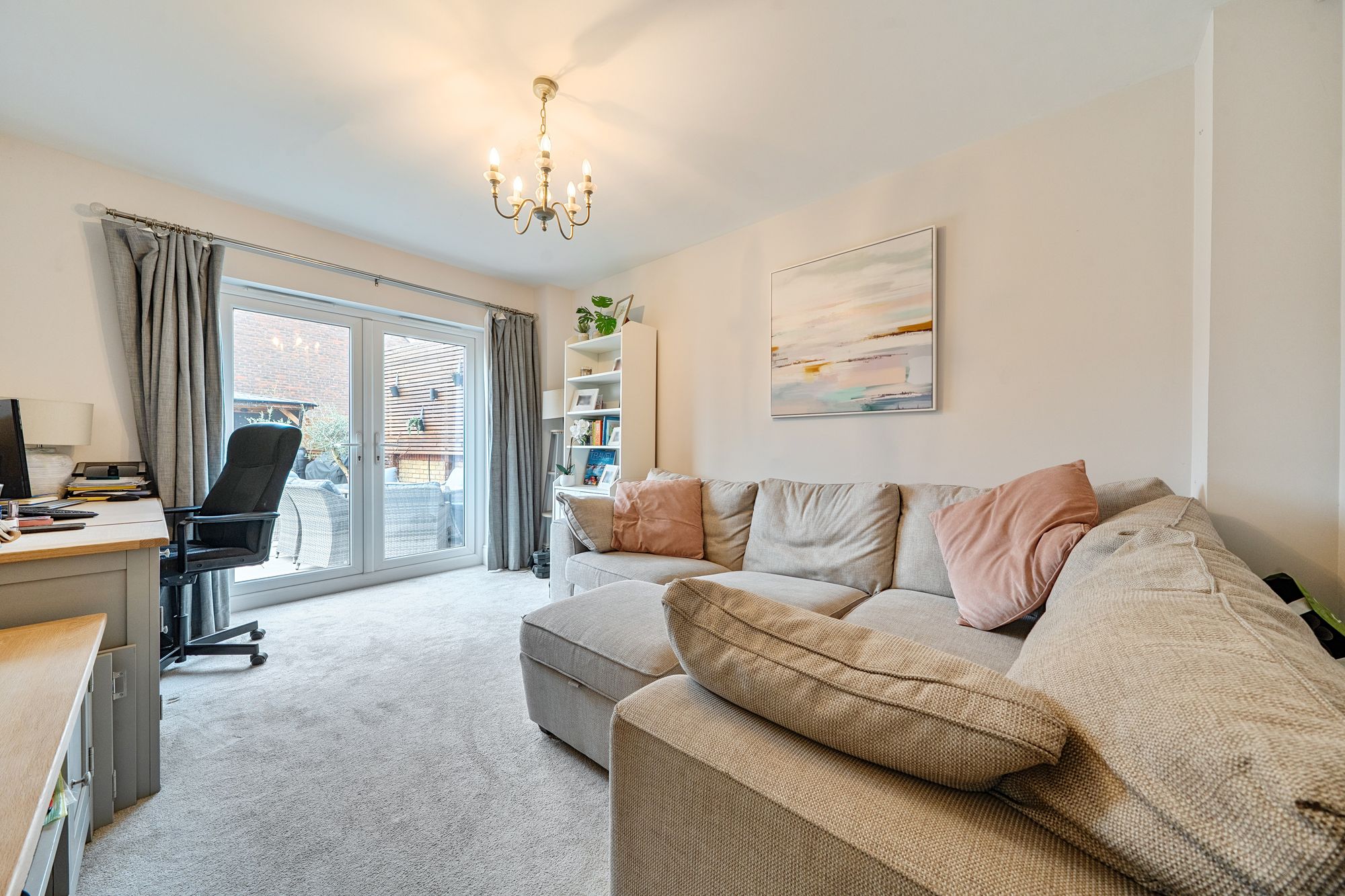 Honeysuckle Avenue, Leckhampton