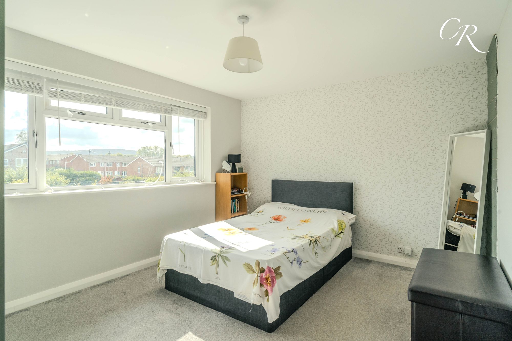 Bisley Road, Benhall